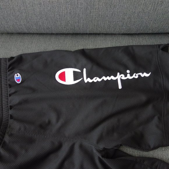 Champion 100% Polyester Made in Cambodia Black Shorts Size M - Picture 3 of 8